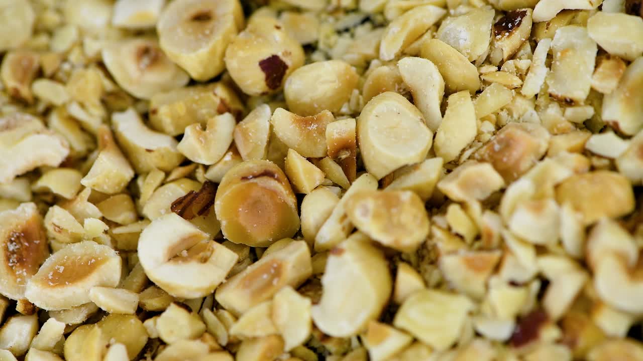 회전하는 판에 개진 헤이즐 (무 이 가능한)