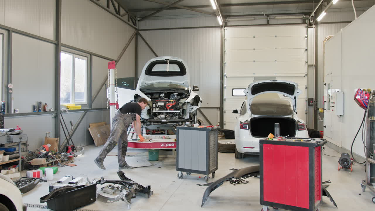 워크에서 자동차 수리