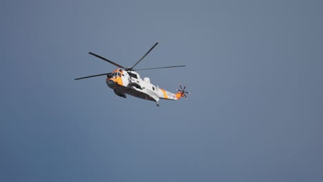 mk43b sea kings helicopter by westland in action