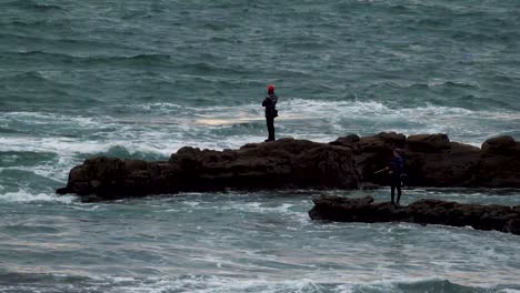 Beautiful-Atlantic-ocean-waves-at-Carcavelos-beach,-Portugal,-Amazing-tones