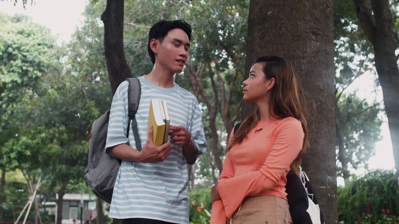 공원에서 십대들