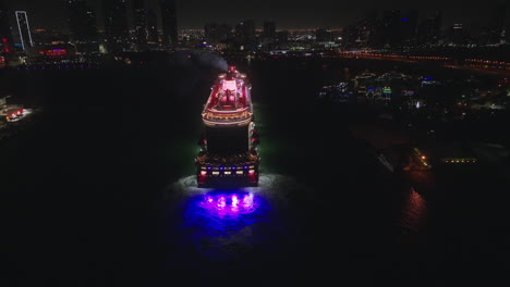 Bright-and-colorful-cruise-ship-in-Miami