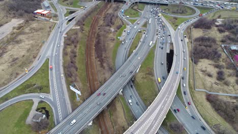 vista aérea de una intersección de autopista