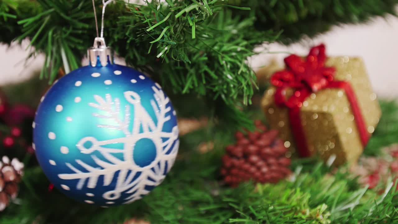 decoración del árbol de navidad bola azul
