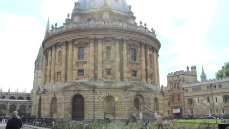 Exterior-View-Of-The-Oxford-Radcliffe-Camera