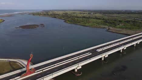 vista aerea, el nuevo puente de kretek 2