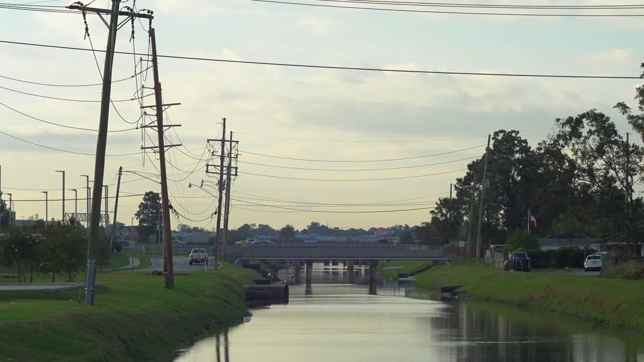 autopista puente sobre el río bayou backroad louisiana