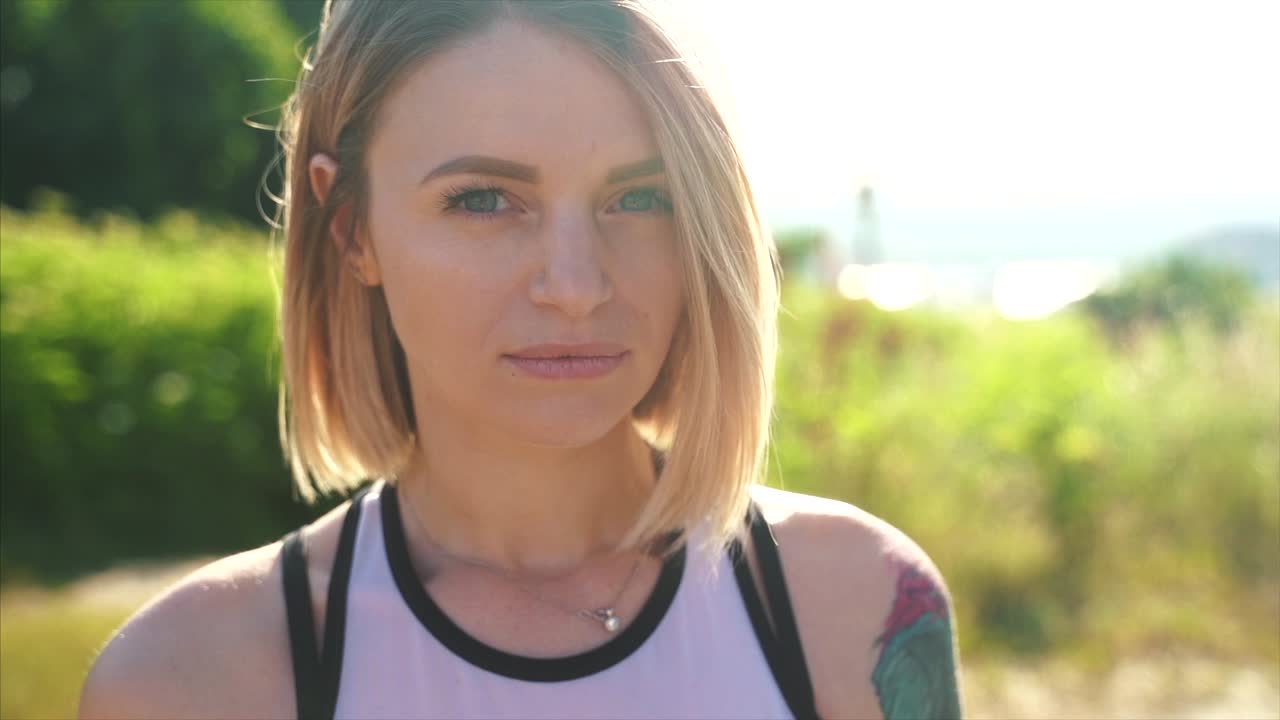 retrato de mujer en el parque