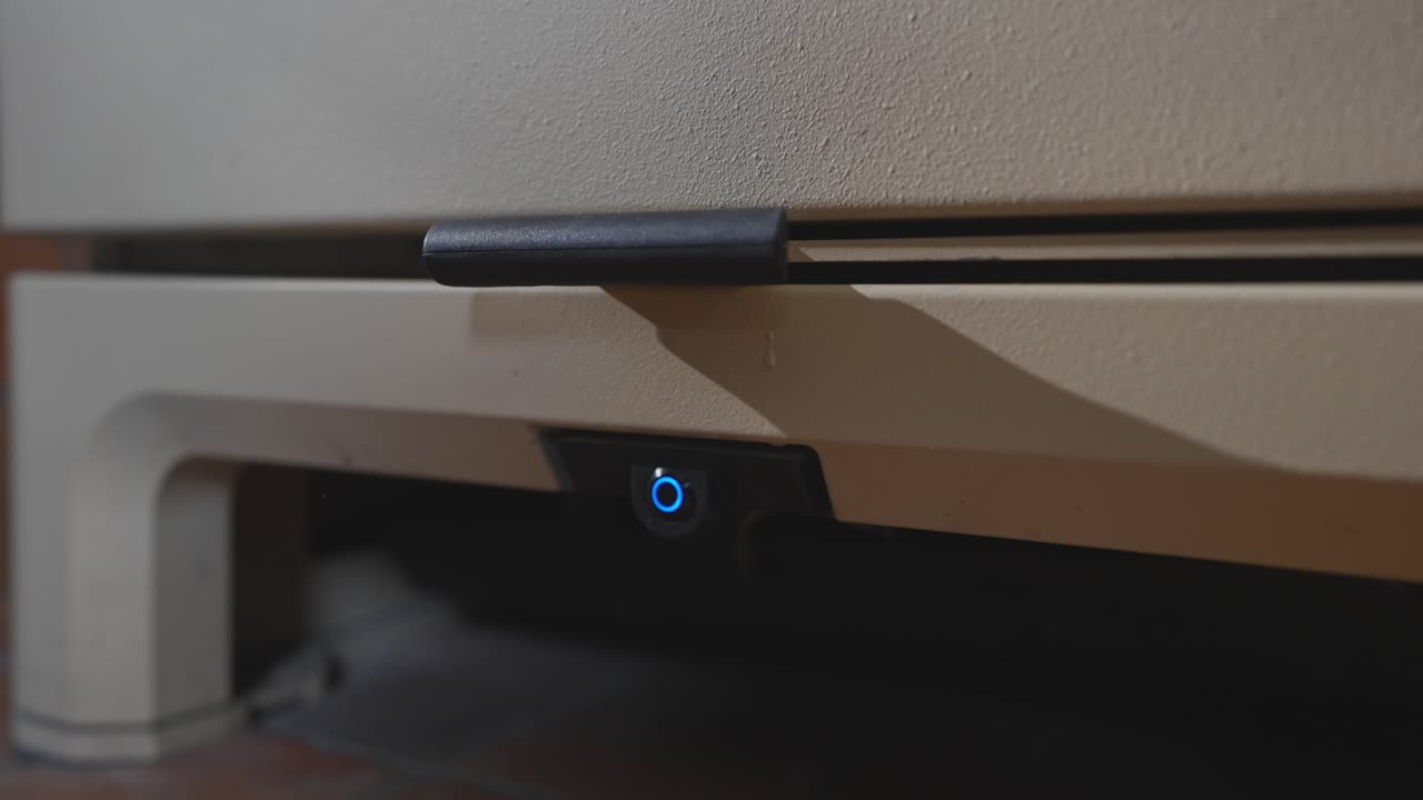 스토브의 전자 버튼을  ⁇ 러