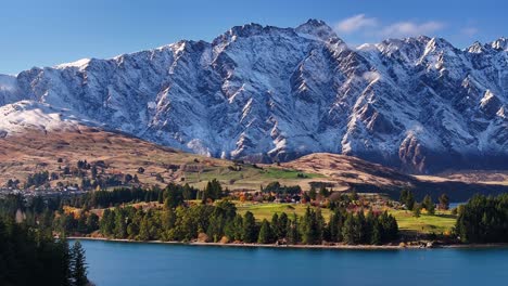 Nieve-Fresca-En-La-Cordillera-De-Notables-En-Queenstown