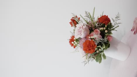 Floral-arrangement-on-a-pedestal