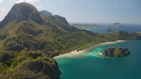 Antena-Que-Muestra-La-Hermosa-Isla-Cadlao-Frente-A-El-Nido,-Palawan,-Filipinas