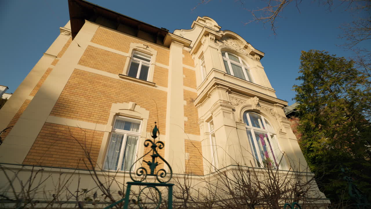 Building Architecture