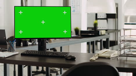 greenscreen desktop in coworking space