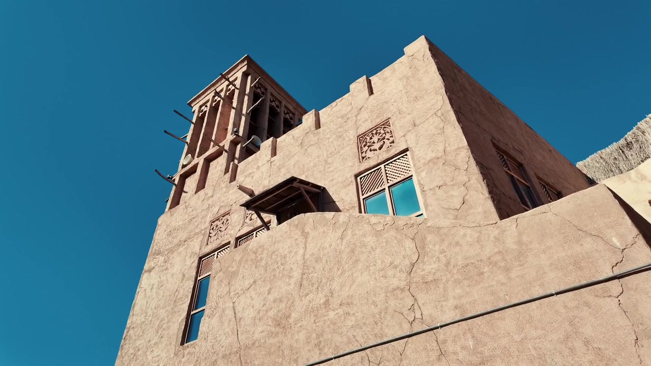 Esplorando le Strade Senza Tempo del Quartiere Storico di Al Fahidi, Dubai