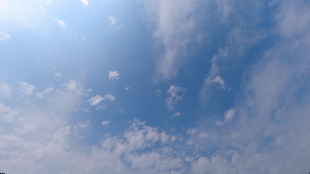 모션 클라우드의 스 ⁇  영상