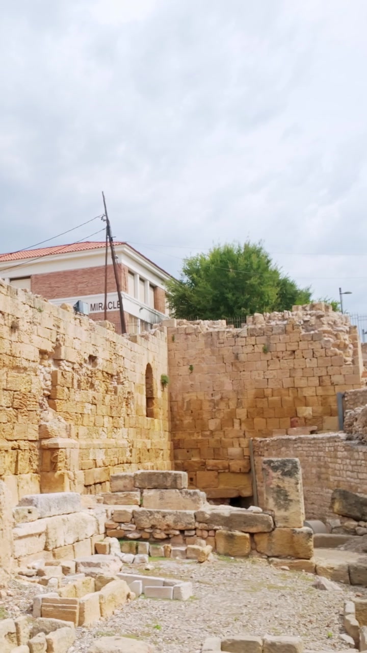 Tarragona, Spagna, 20 agosto 2025, antiche rovine romane della basilica paleocristiana di Tarragona