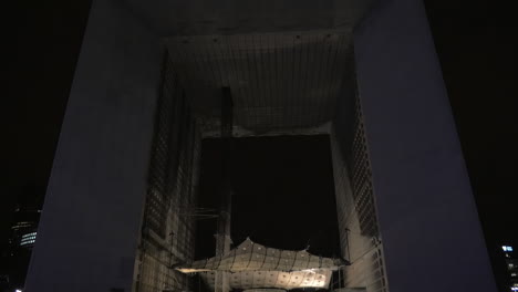 night shot of la grande arche