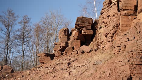 Red-limestone-is-quarried-in-Kinnekulle-–-a-flat-topped-mountain-in-the-county-of-Västergötland,-Sweden,-on-the-eastern-shore-of-lake-Vänern