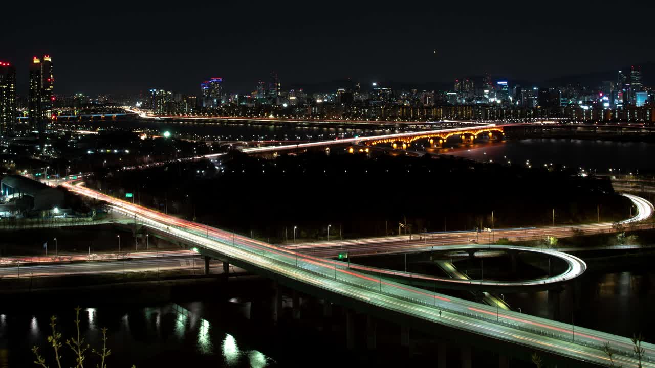 서울의 나이트 뷰: 타임 스 익스프레스웨이  뷰