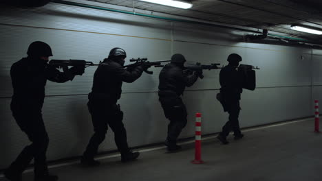 soldiers examining building