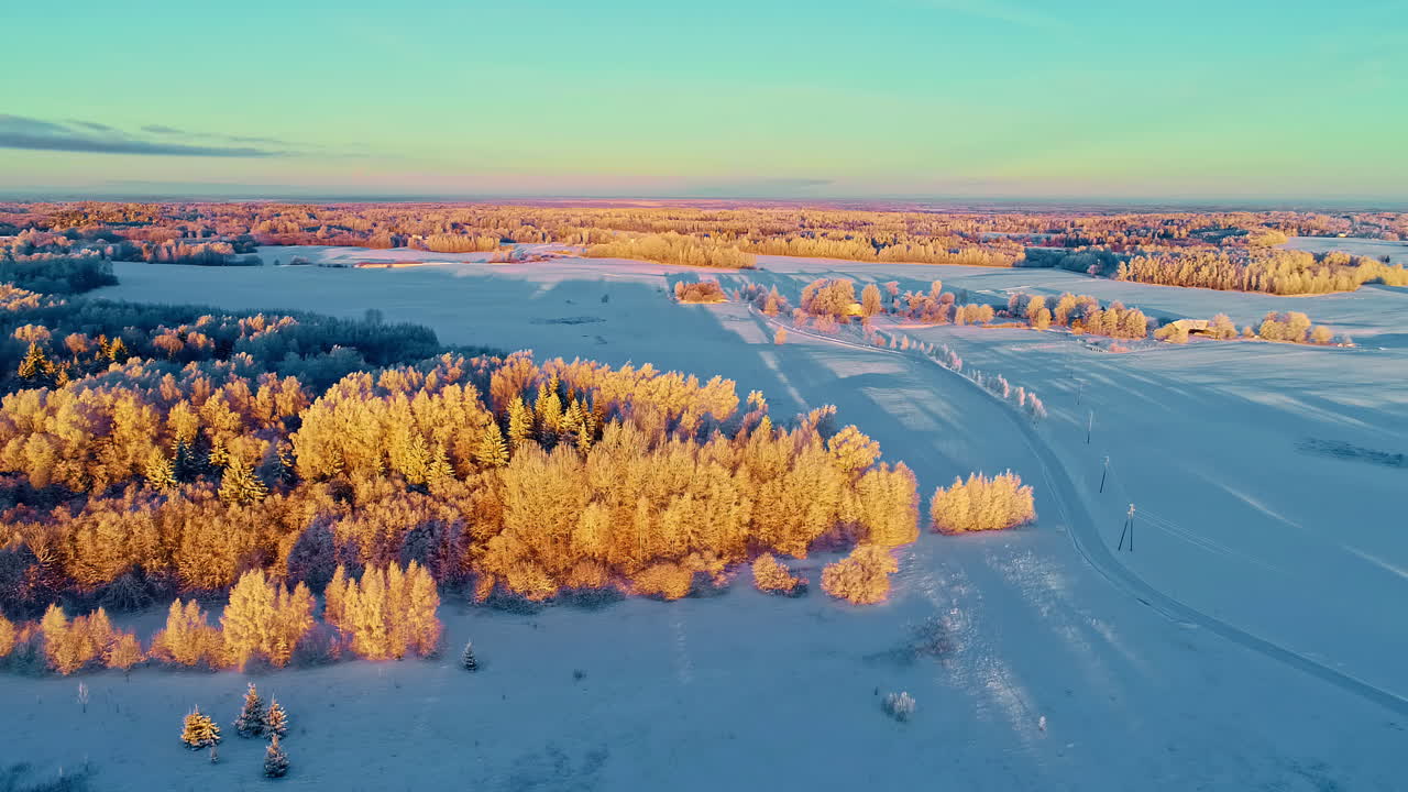застывший пейзаж на закате