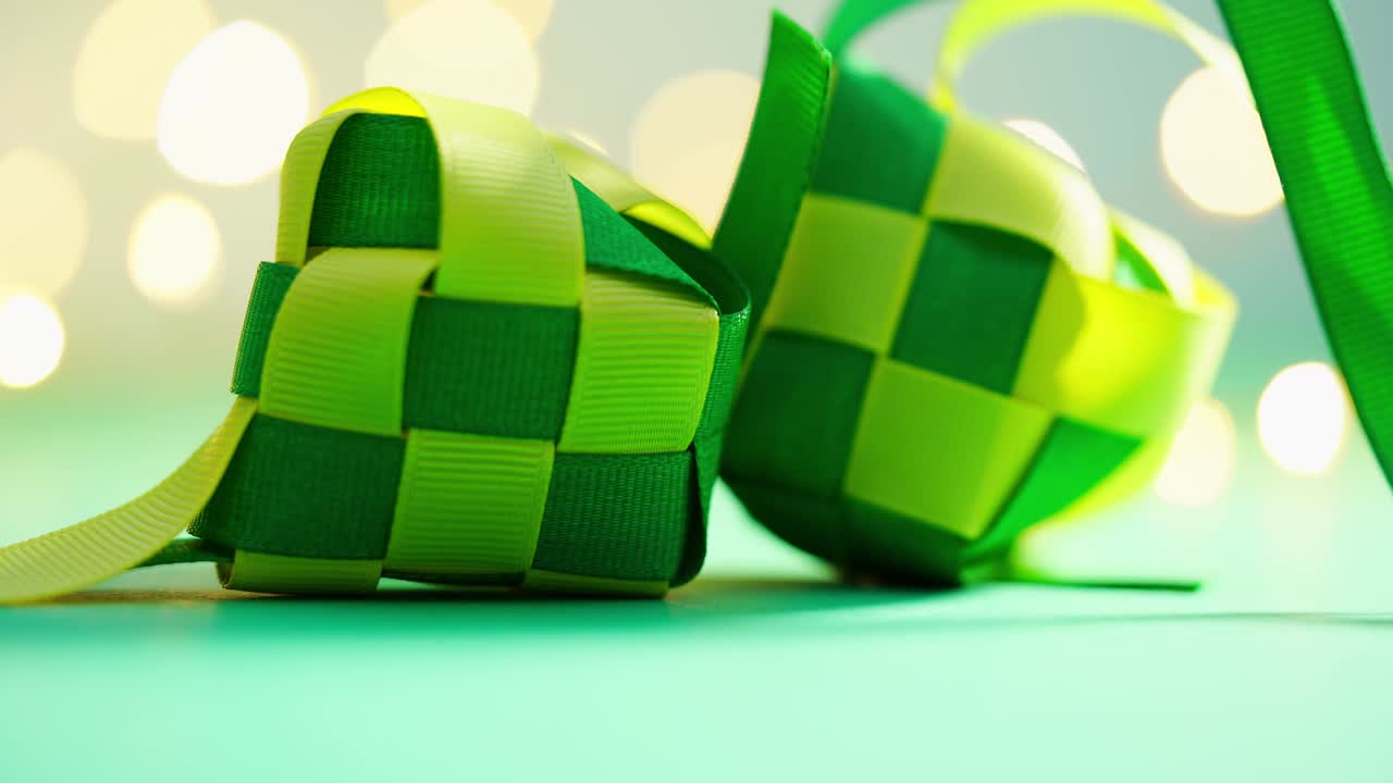 muy de cerca de la cinta ketupat