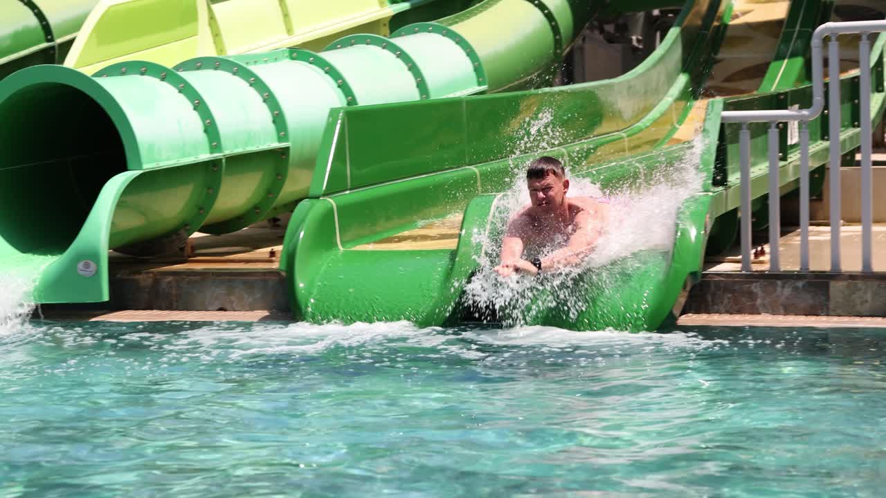 People at the waterpark