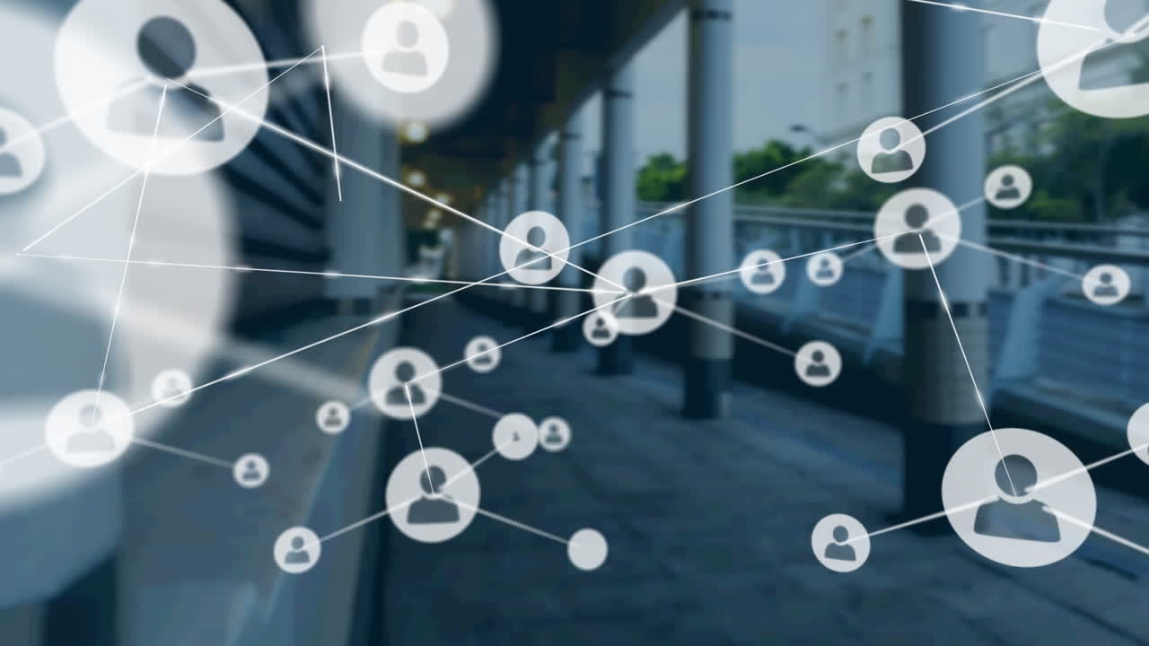 현대적인 사무실 건물 위의 아이콘과 연결 네트워크의 애니메이션