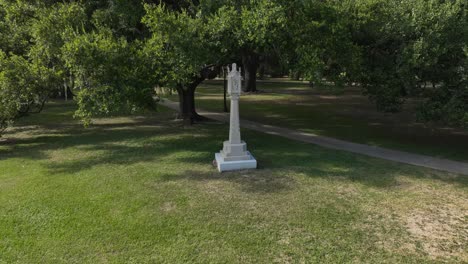 monument at city park in new orleans