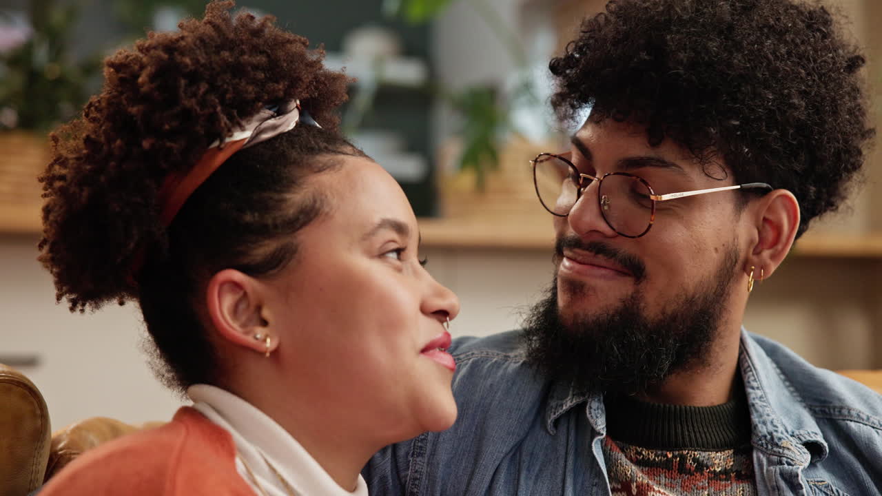 feliz pareja enamorada