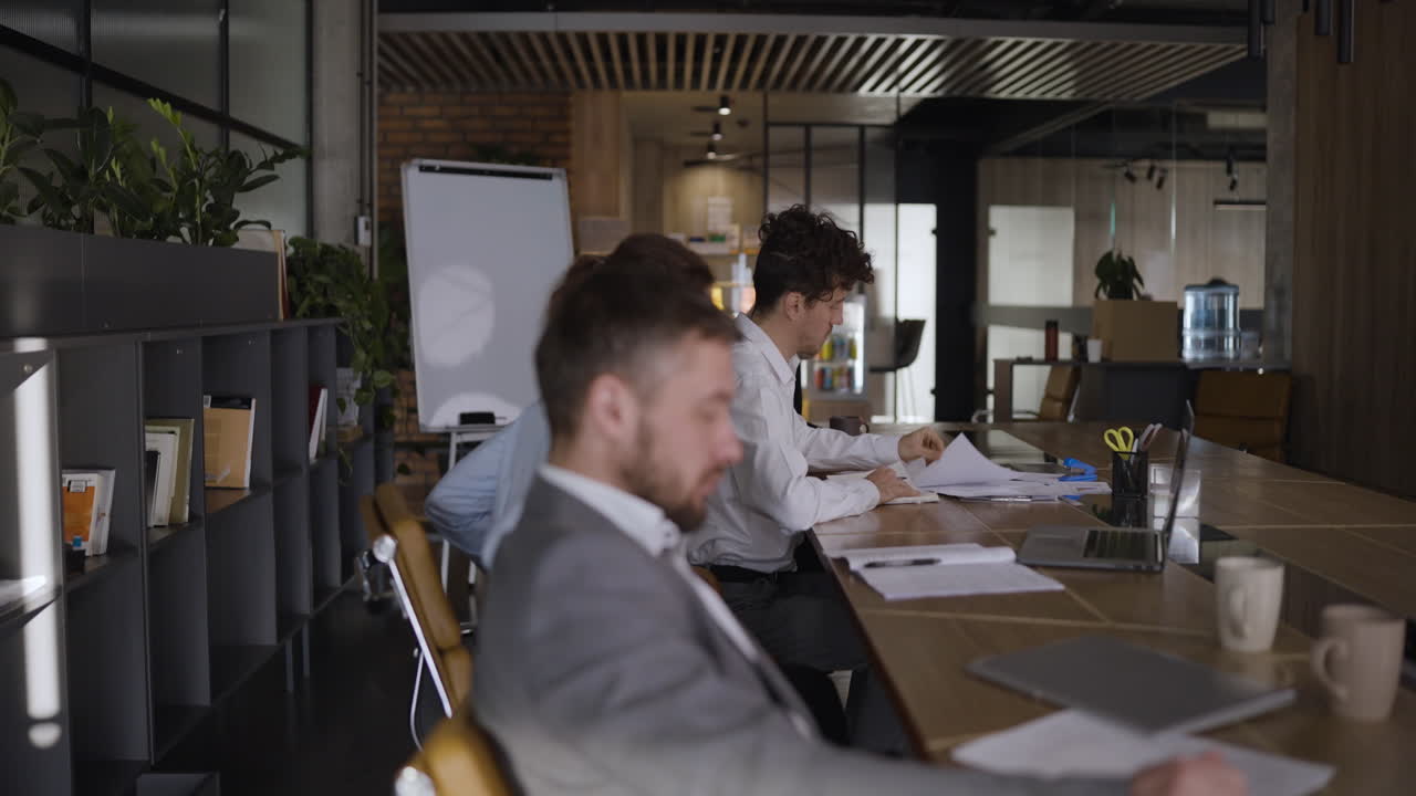 reunión de negocios en una oficina moderna