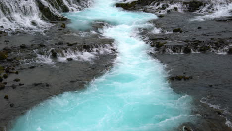 Bruarfoss-Wasserfall-In-Brekkuskogur,-Island.