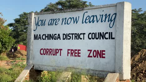 ahora está saliendo del consejo de distrito de machinga señal de zona franca corrupta en malawi