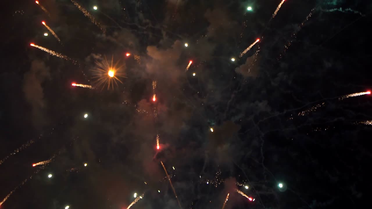 gran saludo de artillería festivo, fuegos artificiales