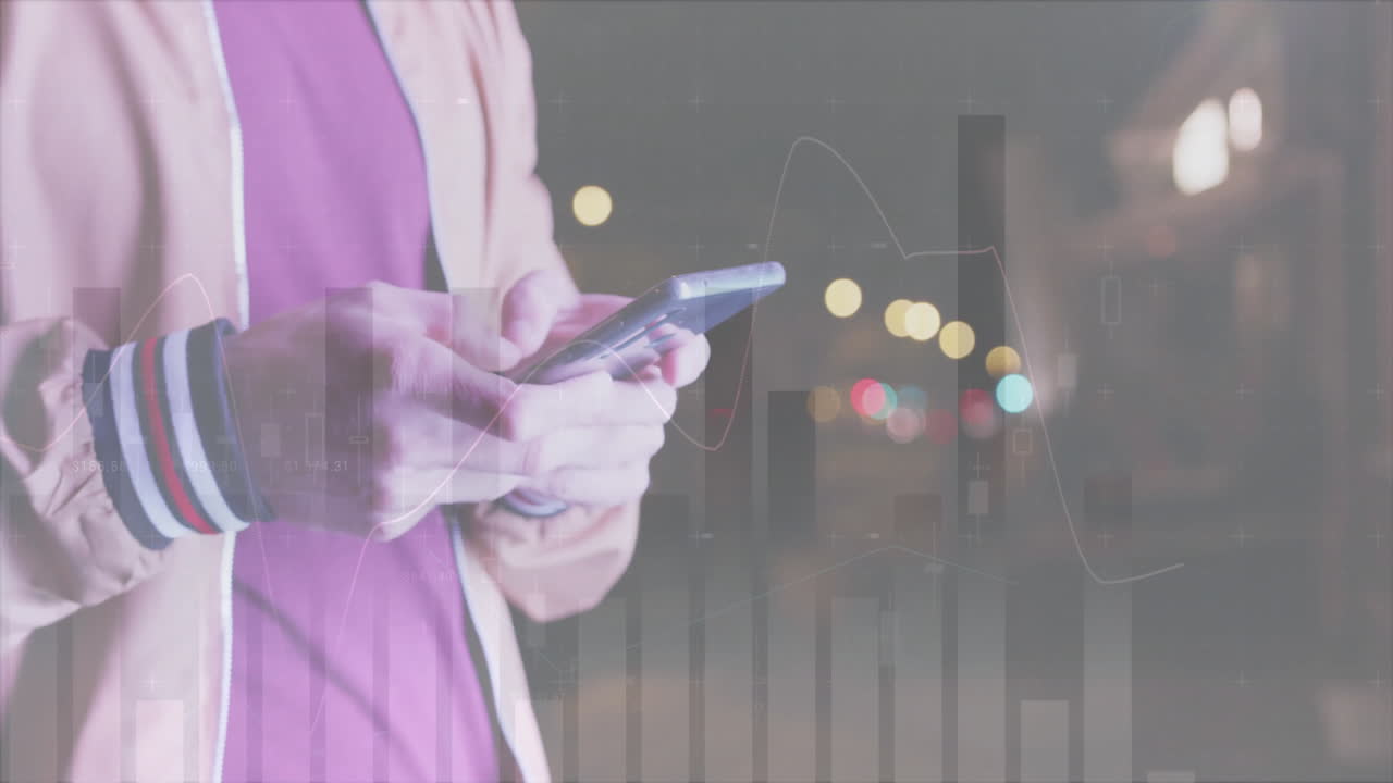 이동 중 스마트폰을 가진 백인 남성에 대한 금융 데이터 처리의 애니메이션