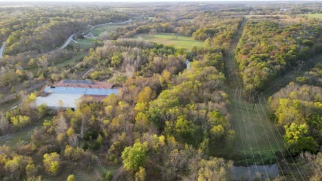 Green-Foliage-Landscape-in-the-Midwest,-United-States---Aerial