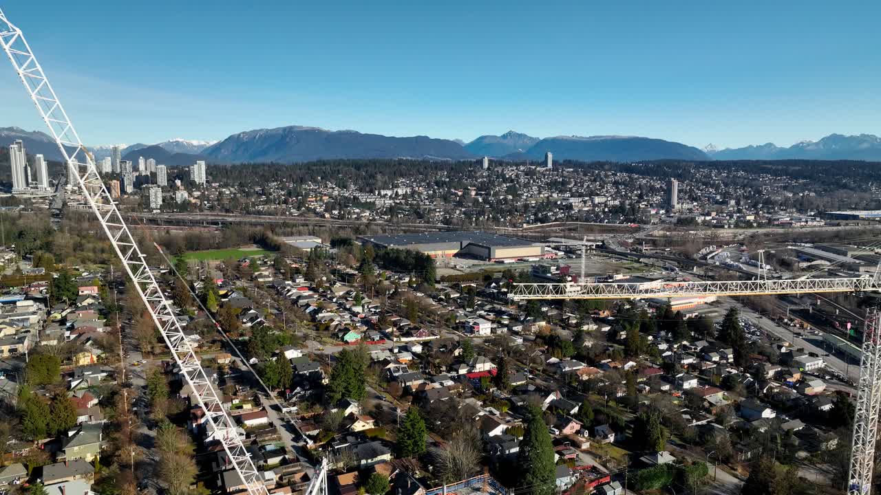 vista aérea de la ciudad de new westminster desde el royal columbian hospital en construcción en columbia británica, canadá