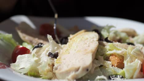 ensalada césar con pollo a la parrilla