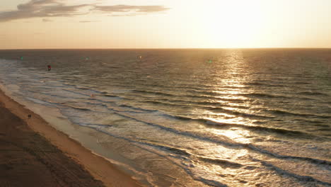 Kitesurfers-at-the-beach-near-Domburg,-the-Netherlands