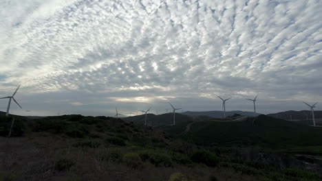 turbina eólica eólica producción de electricidad verde parque de campo de la granja