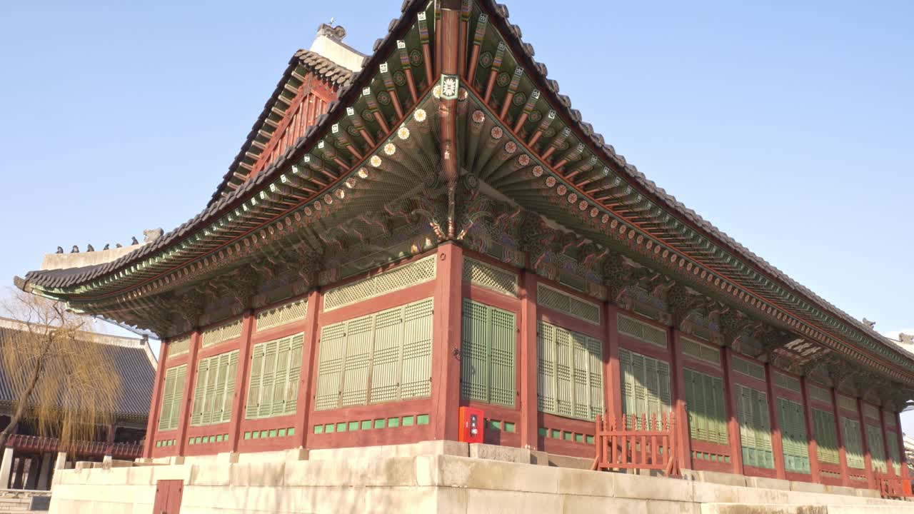 Sajeongjeon (Kings Office) At Gyeongbokgung Palace In Jongno District, Seoul, South Korea. - tilt down shot