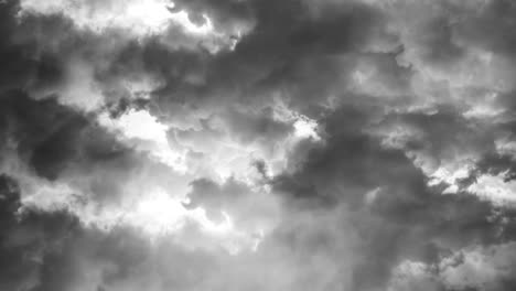 Blick-Ins-Innere-Dunkel-Eine-Cumulonimbus-Wolke-Und-Ein-Gewitter