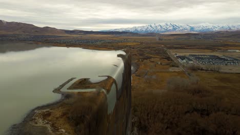 Inception-fantasy-landscape-with-a-lake-shoreline-falling-off-into-the-landscape-below