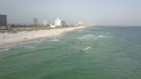 Drone-Aéreo-De-La-Ciudad-De-Playa,-Costas-Del-Golfo,-Orange-Beach-Alabama-Durante-El-Día