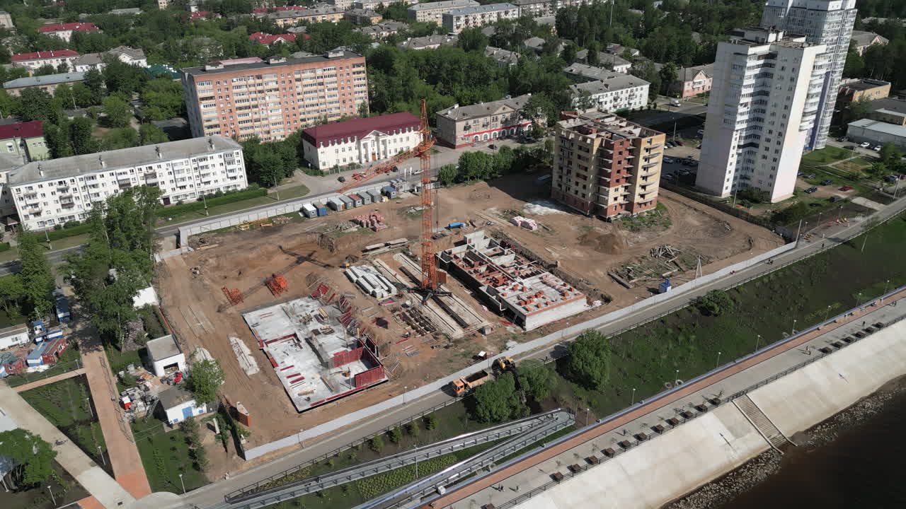 sitio de construcción en una ciudad