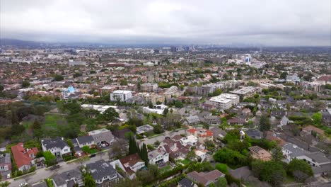 vista aérea sobrevuelo vasto beverly hills rica propiedad residencial suburbana vecindario comunidad