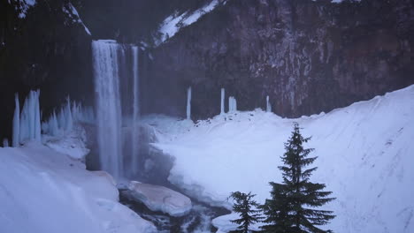 Aerial-view-of-waterfall-near-Mt.-Hood,-Oregon