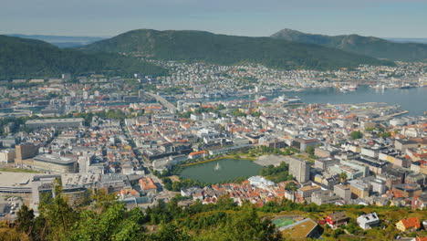 Top-View-Of-The-City-Of-Bergen-In-Norway-4k-Video