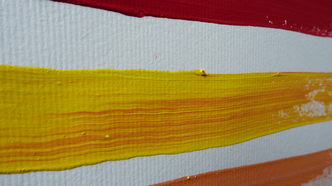 Disegno astratto dipinto a guazzo. Ripresa di un quadro in movimento.